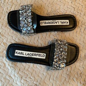 Karl Lagerfeld NWOT Paris Mysha crystal embellished flat slide sandals.